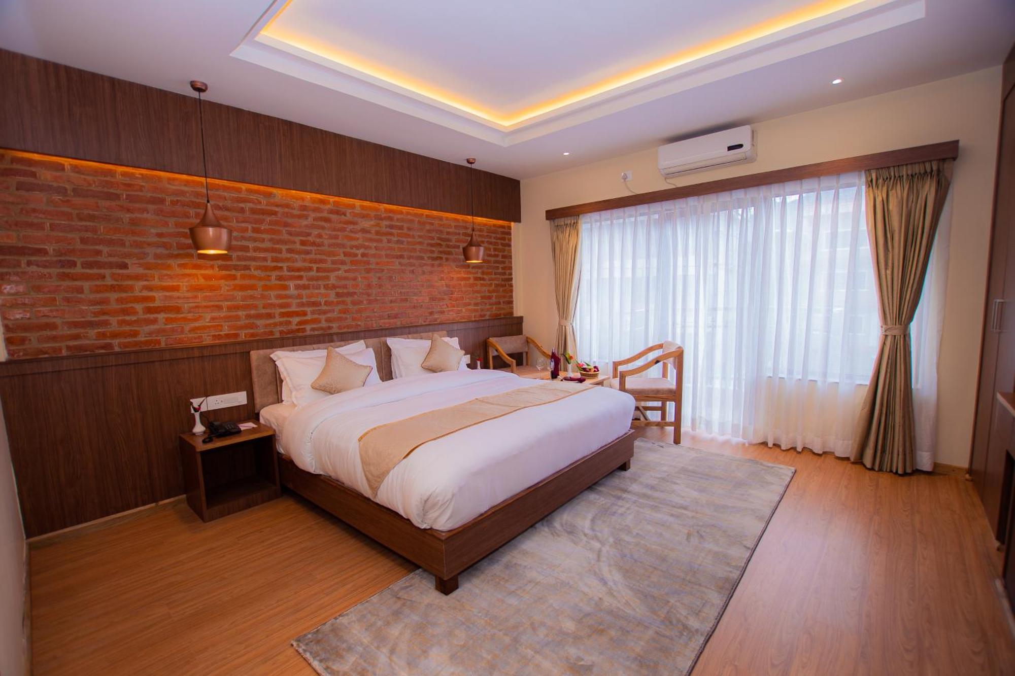 Temple Himalaya Hotel & Spa Покхара Екстер'єр фото
